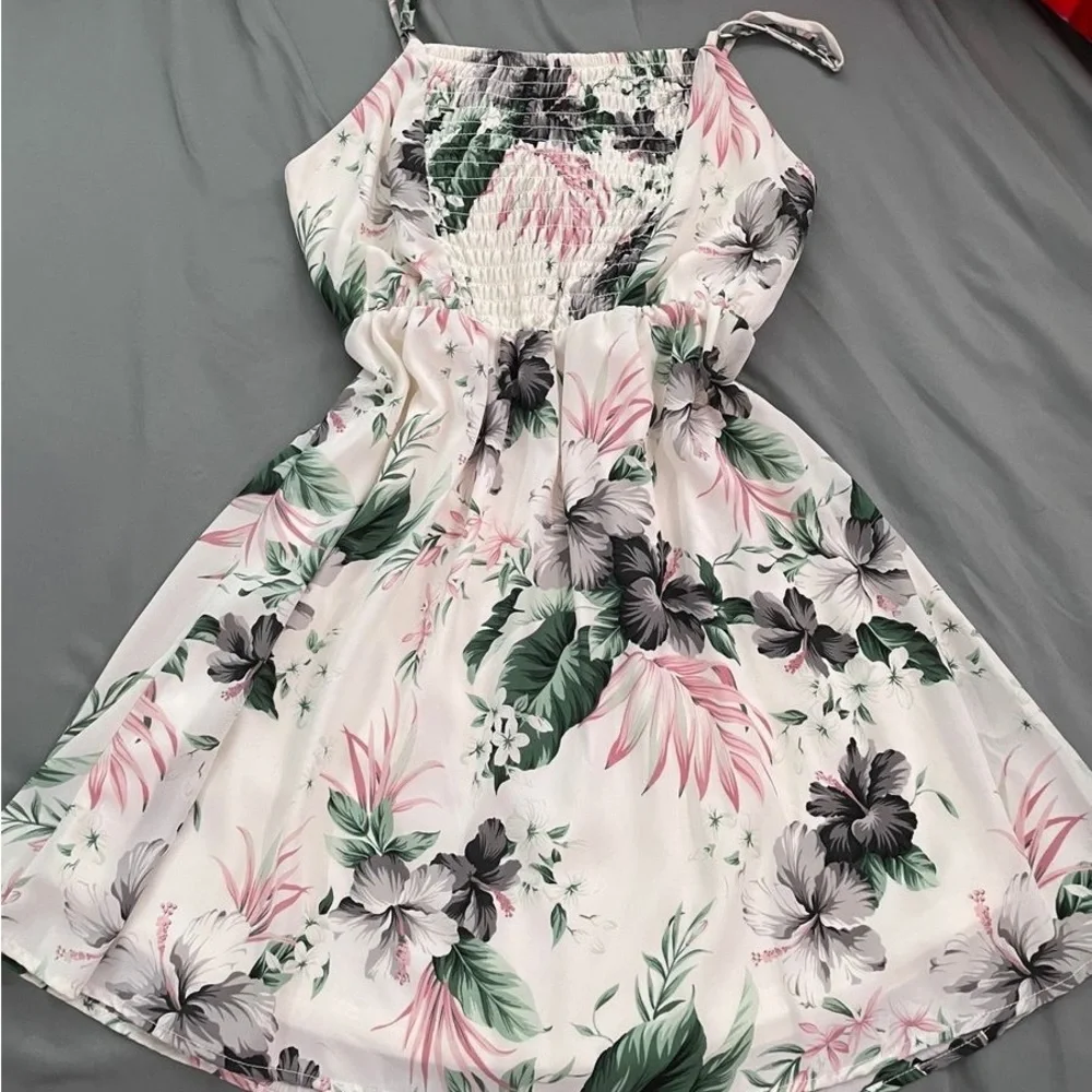 Sienna Sky Spaghetti Strap Floral Dress - Picture 3 of 6